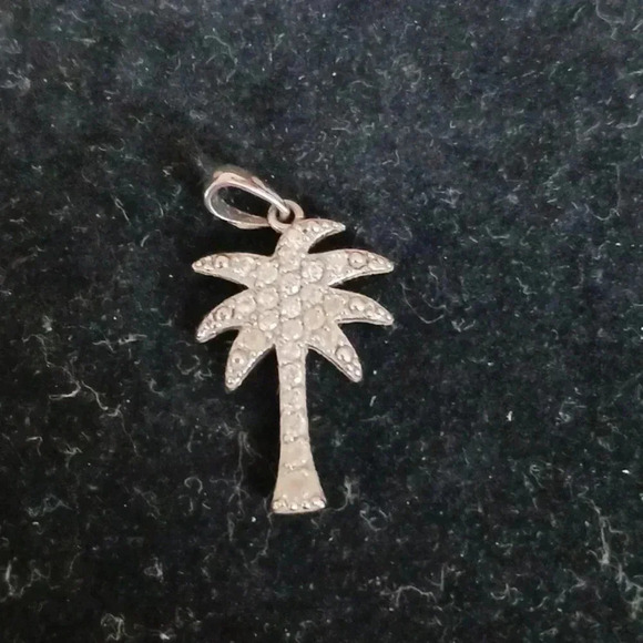 Palm tree charm - Picture 1 of 2